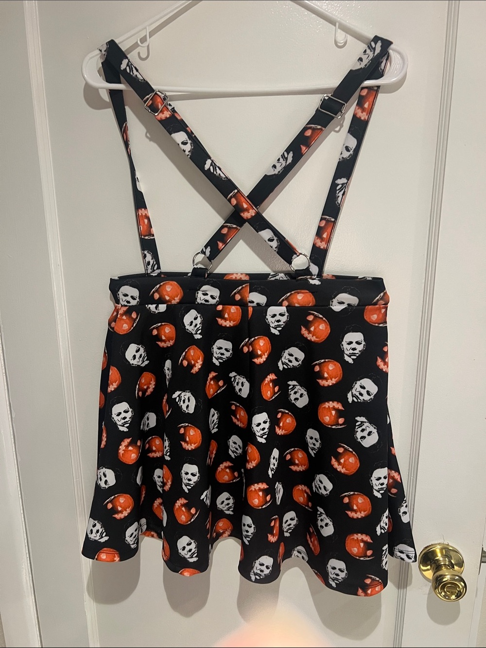 Hot Topic Black suspenders Skirt with Orange Pumpkins and Micheal Myers